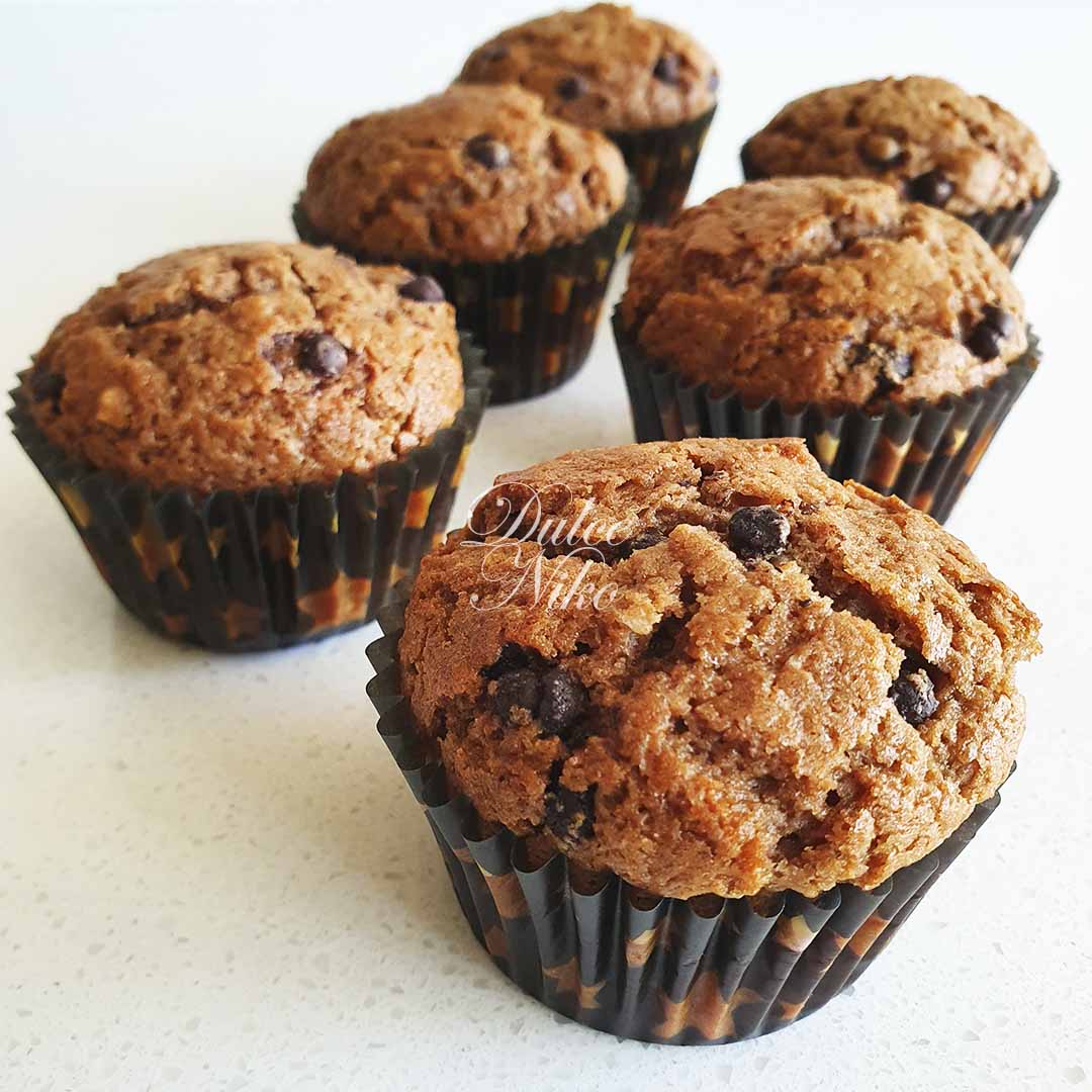 Muffins con chips de chocolate - dulceniko